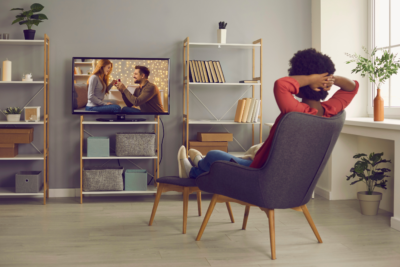 Telewizor 75 cali – kiedy warto wybrać duży telewizor?