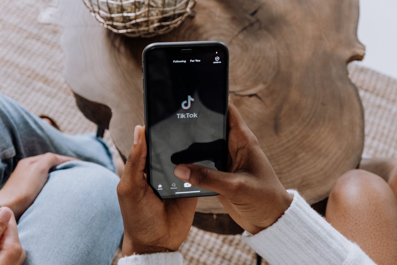 TikTok Ads krok po kroku – jak skutecznie promować firmę w 2025 roku